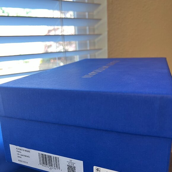 new Stuart Weitzman ALEENA 50 WEDGE, liquid metallic, Size 6.5 - Picture 4 of 8